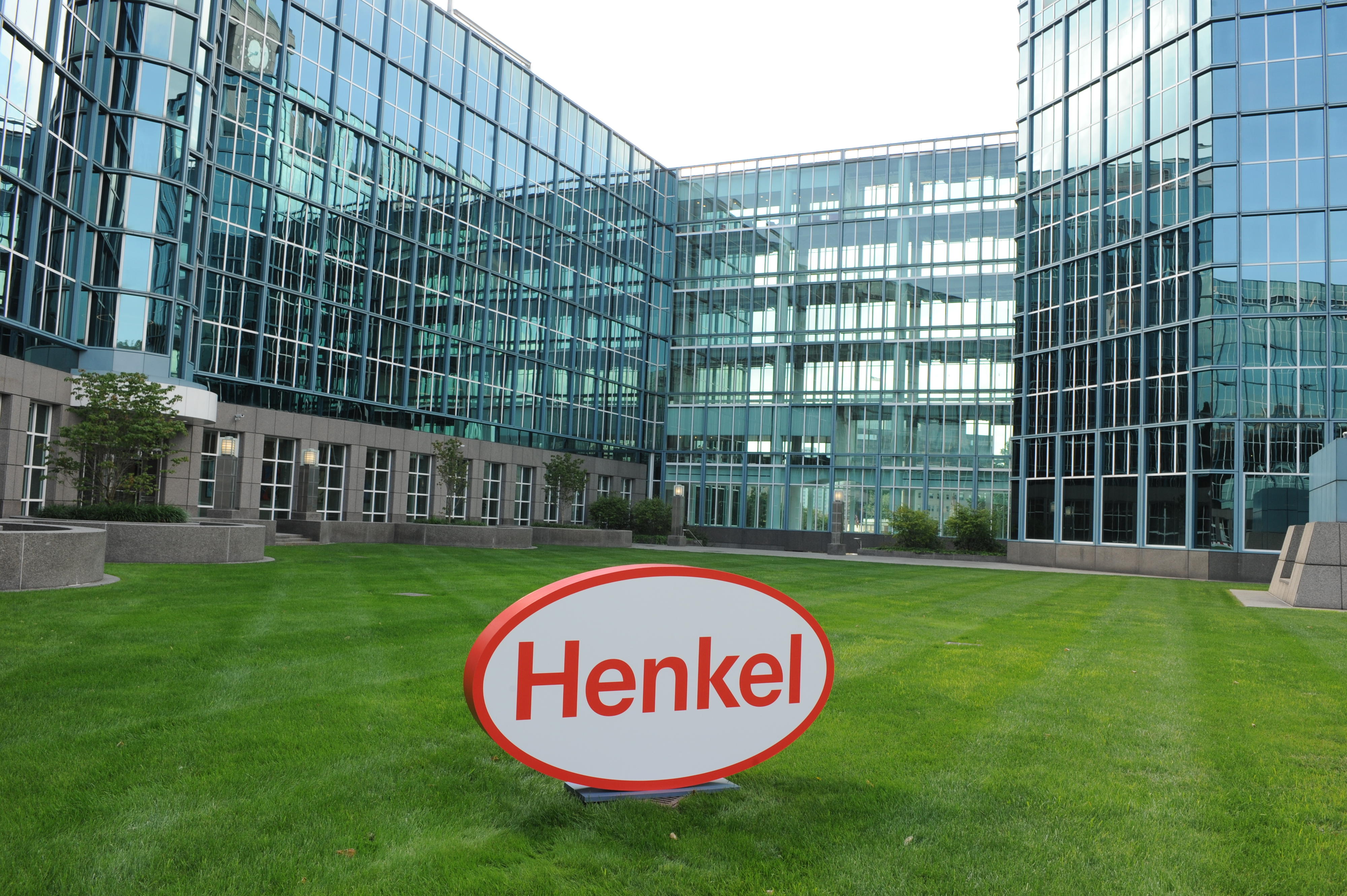 Компания Henkel решила остаться в России