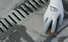 Как очистить от цемента плитку, кирпич и другие поверхности