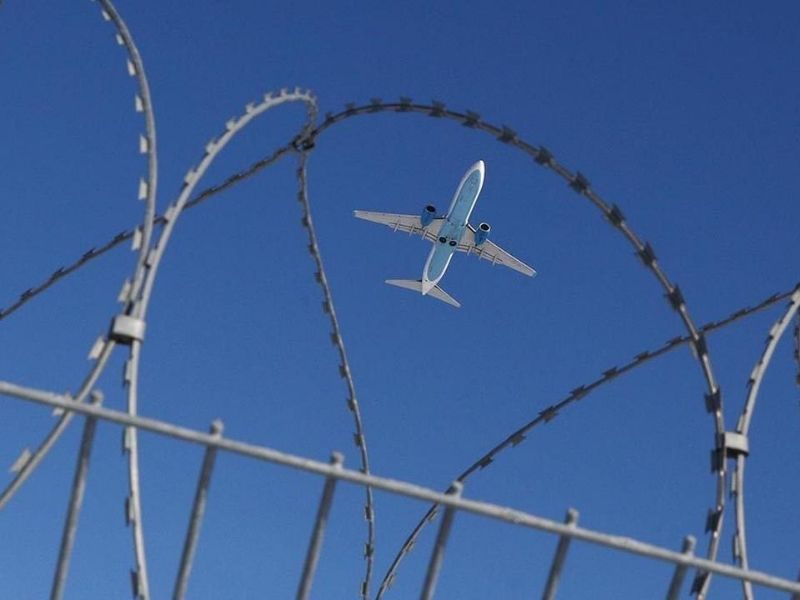Бермудские острова приостановили сертификаты летной годности российских самолетов