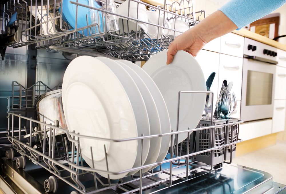 Сияющая посудомоечная машина без хлопот! 