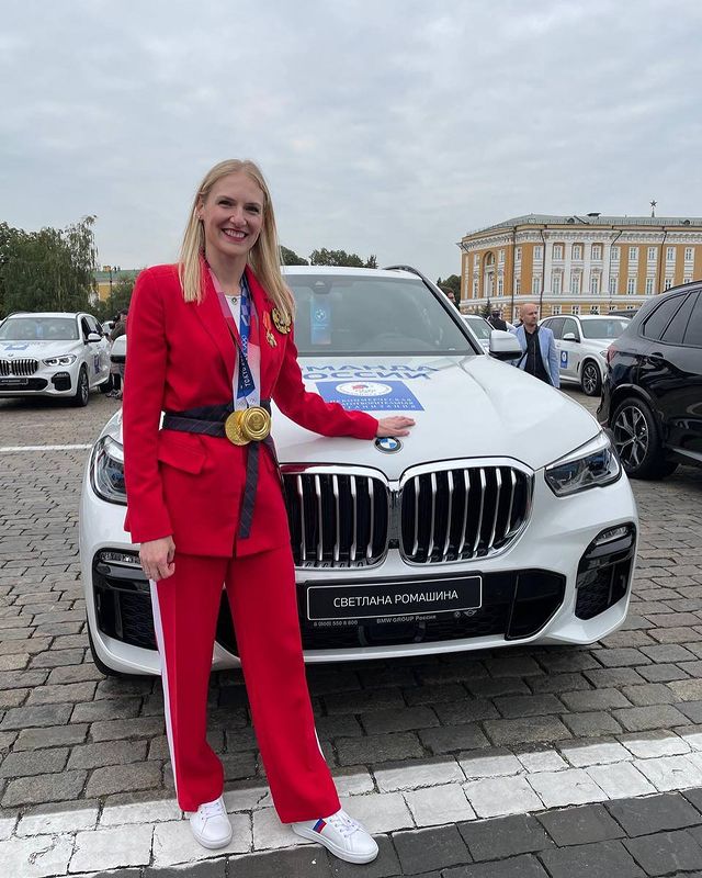 Герои ОИ-2020: Светлана Ромашина и другие олимпийцы получили награды и ордена